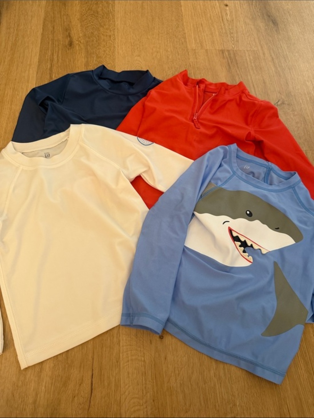 Kids Rash Guards - Picture 1 of 3